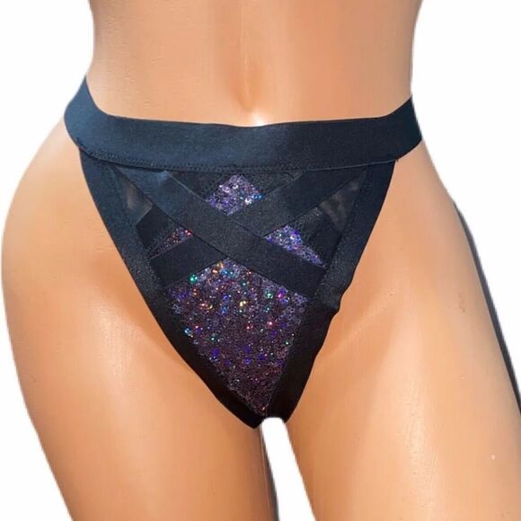 Victorias Secret Sexy FASHION SHOW LIMITED EDITION Iridescent Sequin thong M - Picture 1 of 4